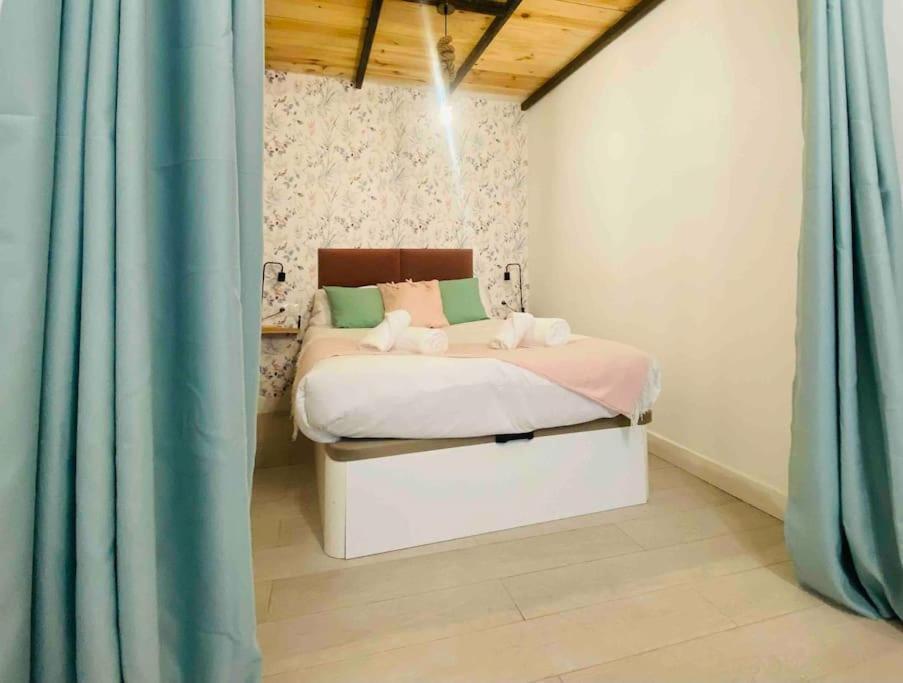 Beautiful Loft In The Heart Of Ruzafa, Soho Apartment Valencia Bagian luar foto